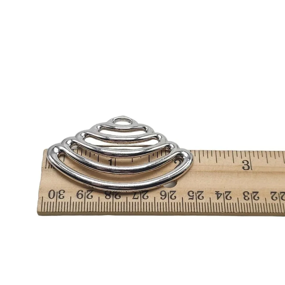Monet brooch pin